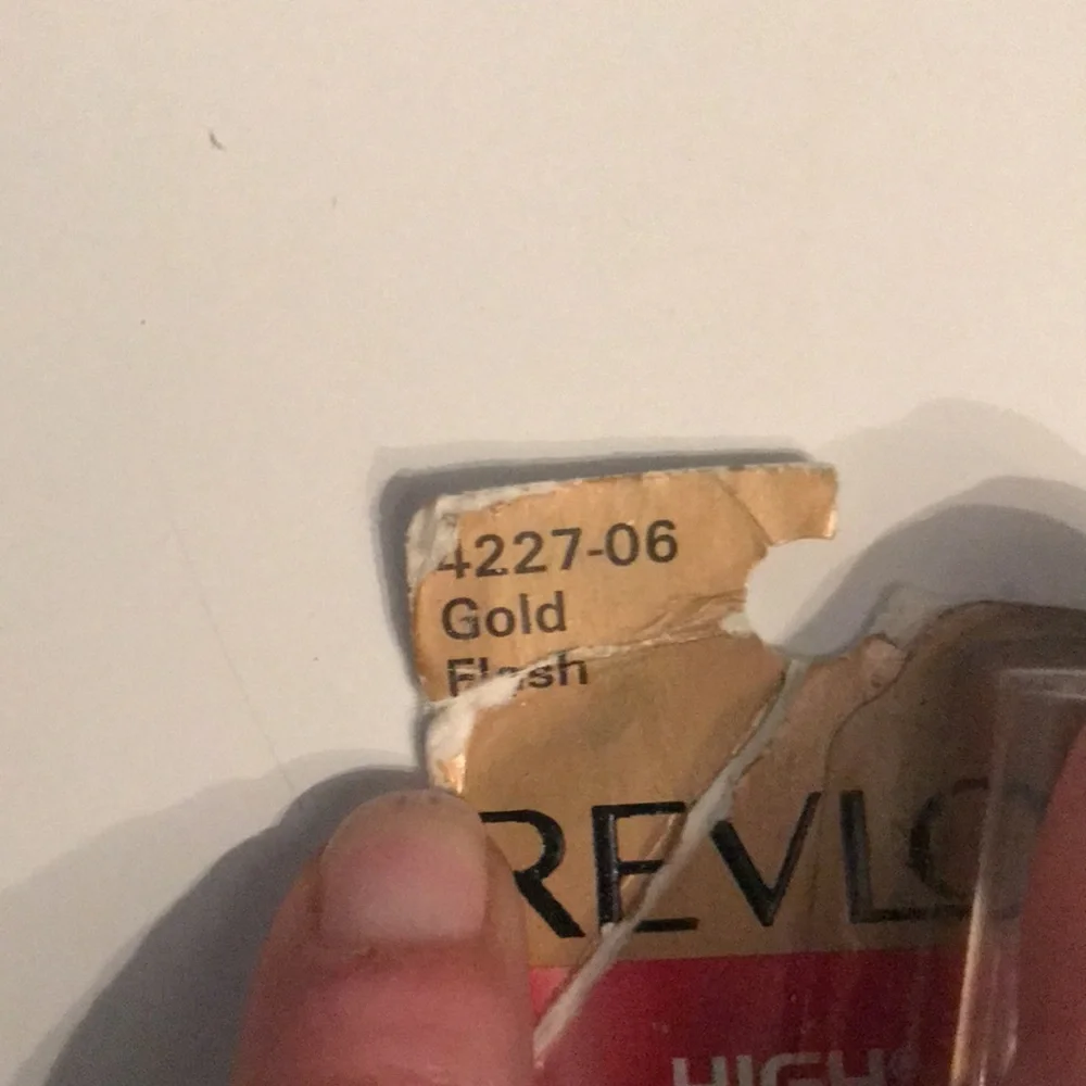 Revlon High dimension “Gold Flash” eyeliner